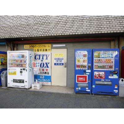 大田区東糀谷の屋内型トランクルーム