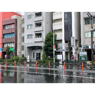 新宿区住吉町の屋内型トランクルーム