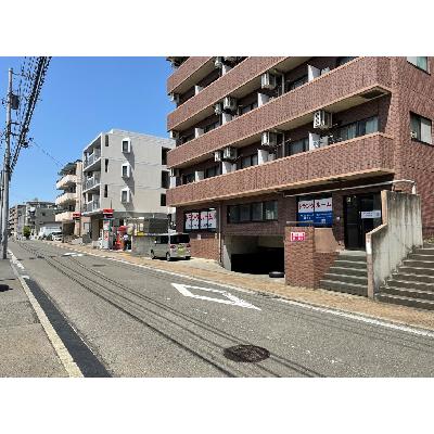 横浜市都筑区仲町台の屋内型トランクルーム