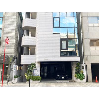 新宿区四谷三栄町の屋内型トランクルーム