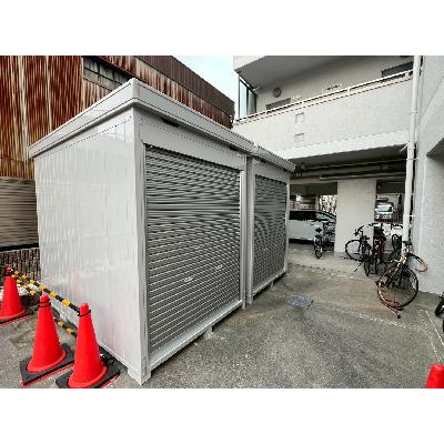 大阪市西成区天下茶屋のバイクコンテナ