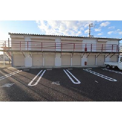 屋内型トランクルーム クロスストレージ名倉店